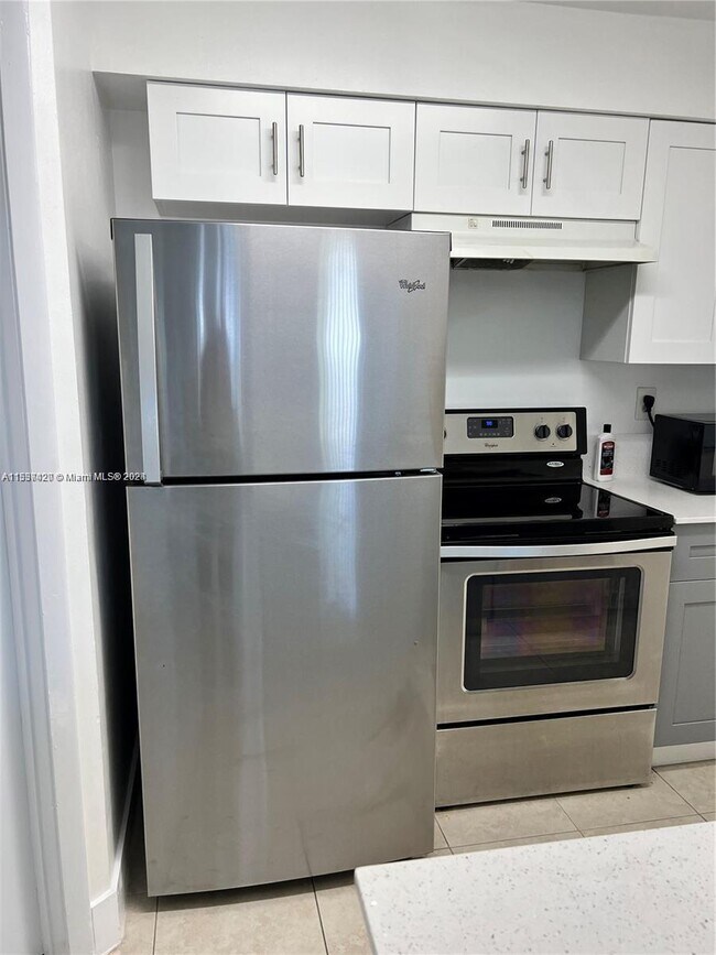 Building Photo - 17565 NW 67th Pl