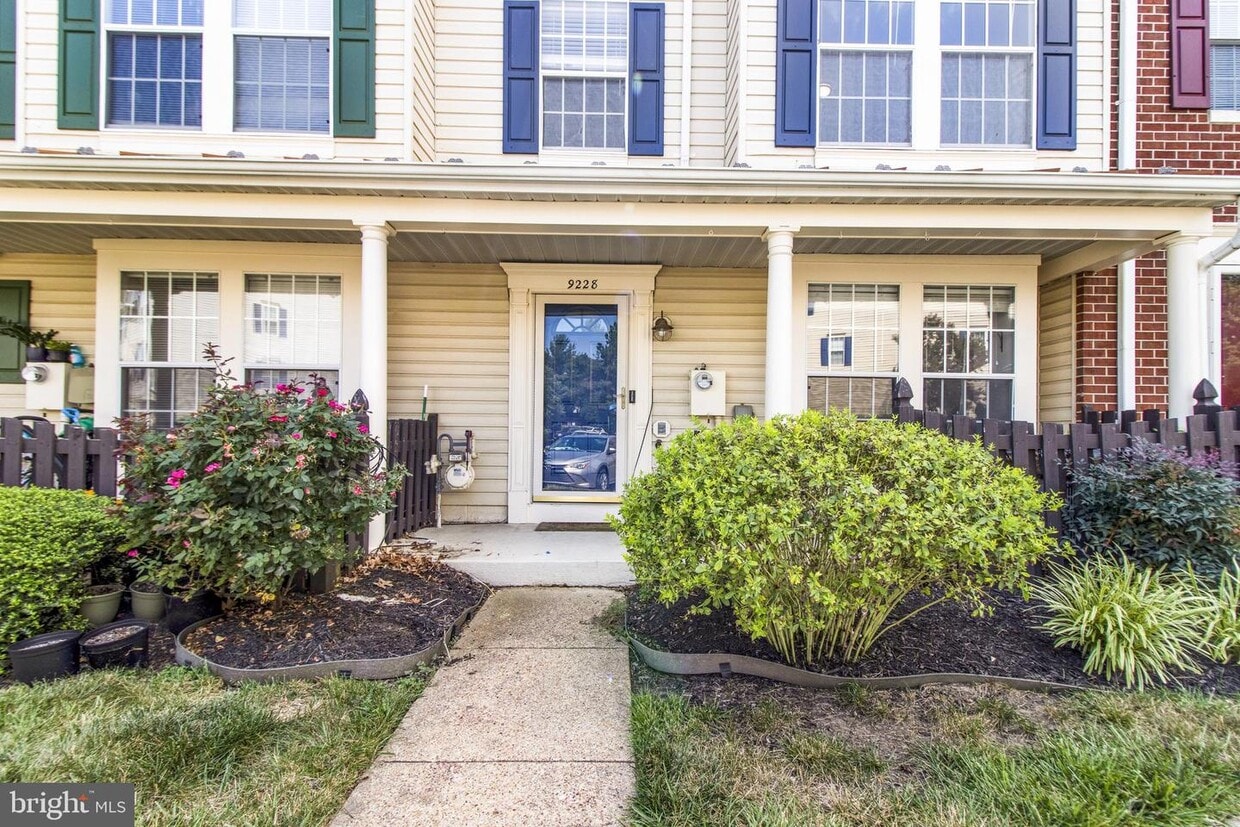 9228 Deer Crossing, Lorton, VA 22079 Townhouse for Rent in Lorton, VA
