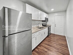 Building Photo - 4527 Glade Rd