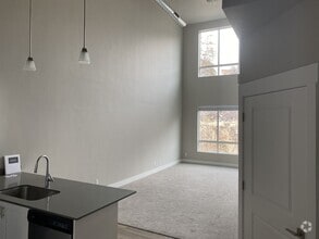 Building Photo - 5072 N University Ave