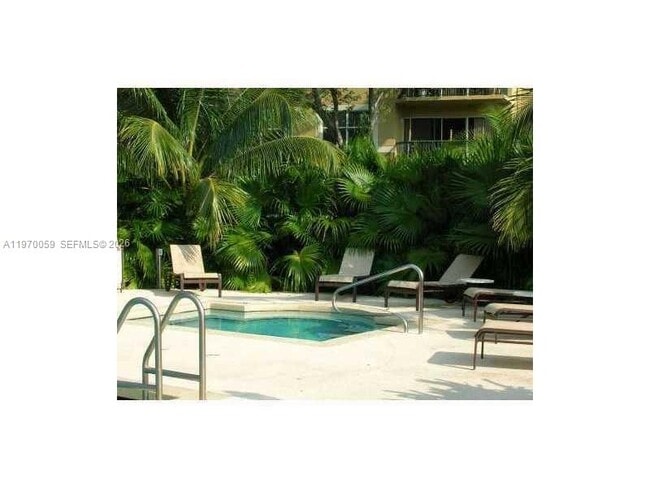 Foto del edificio - 9001 Wiles Rd