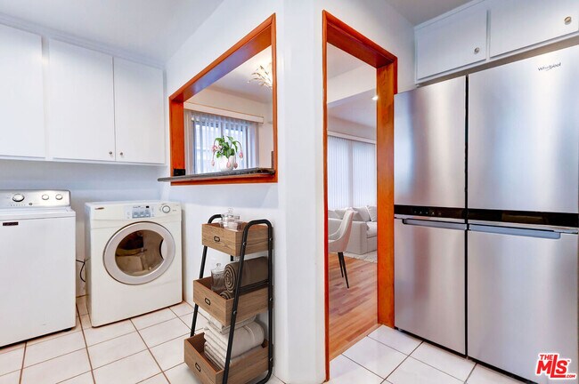 Foto del edificio - 6551 W 86th Pl