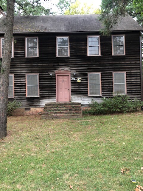 Primary Photo - 410 Bluff View Dr
