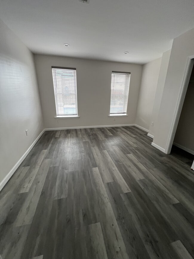 Photo - 1721 Fernon St Townhome