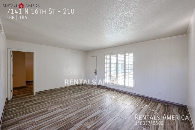 Foto del edificio - INCLUDES ALL UTILITIES- 1 BEDROOM IN GREEN...
