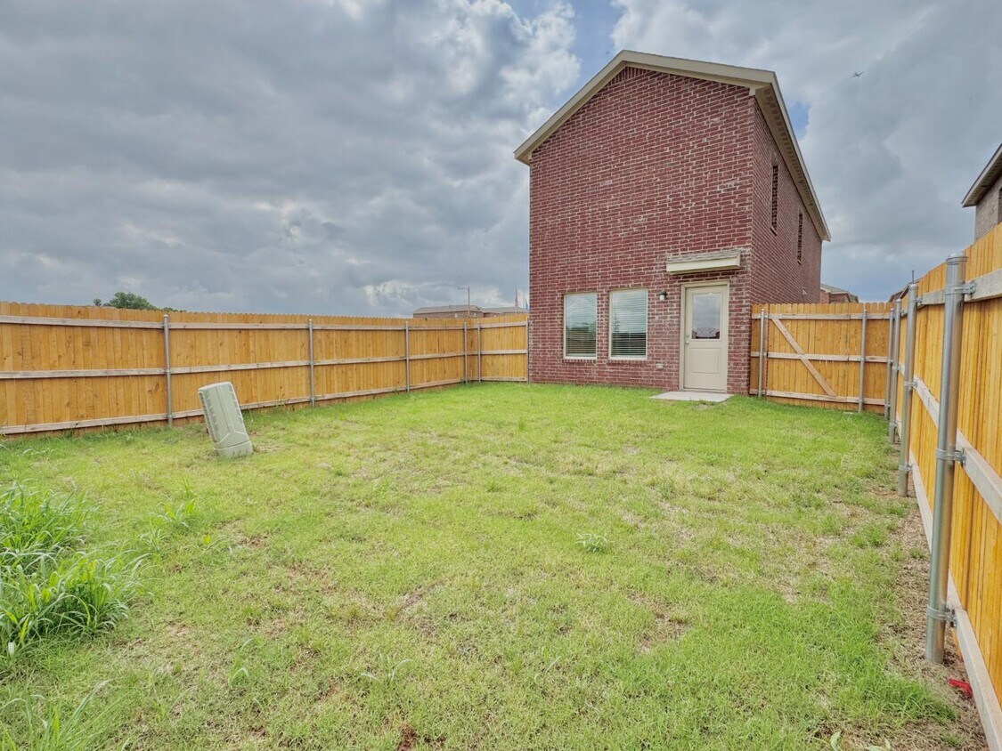 Primary Photo - 3307 NW 149th St