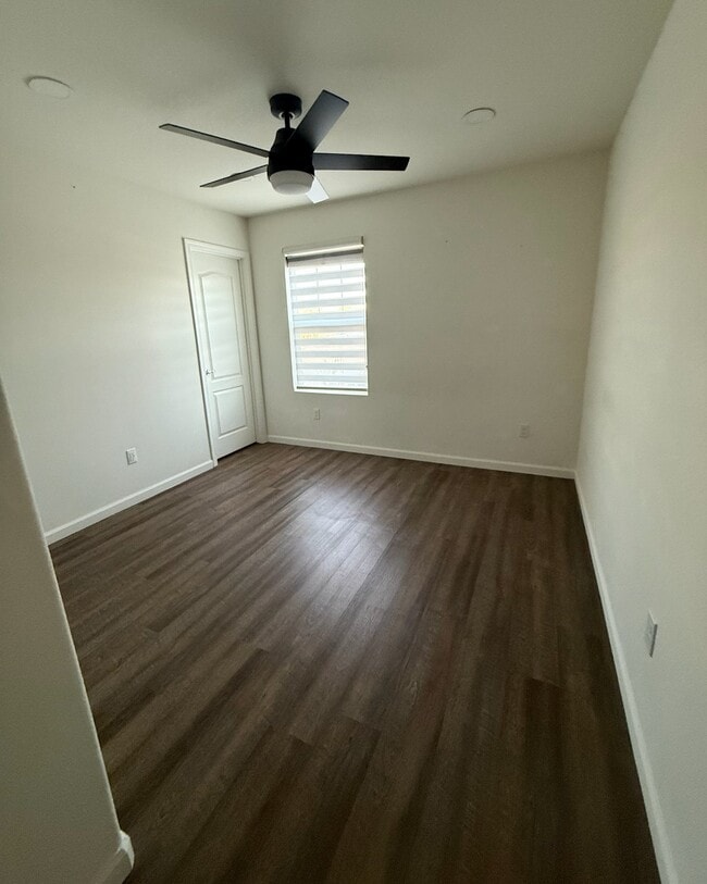 Foto del edificio - 6954 E Braly Ave