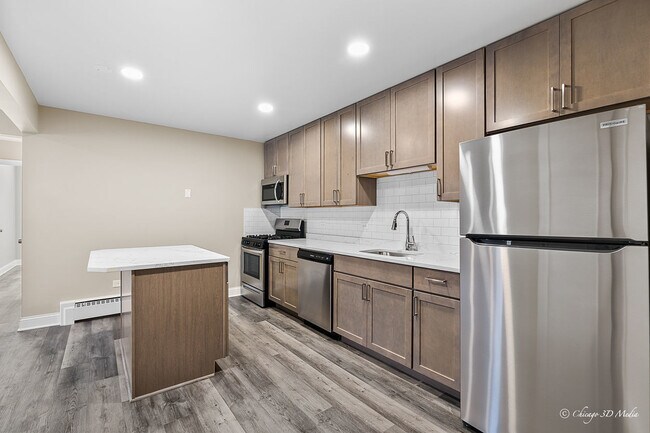 Foto del edificio - 7538 W Lawrence Ave