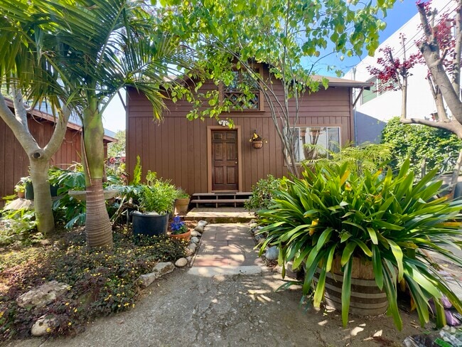Building Photo - 319 Alcatraz Ave
