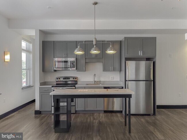 Foto del edificio - 22680 Washington St