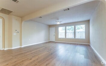 Building Photo - 7106 Thannas Way