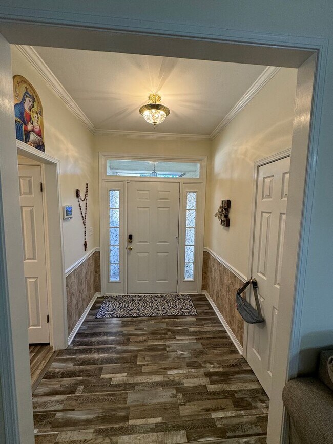 Foto del edificio - 4 Bedroom close to Barksdale Air Force Bas...