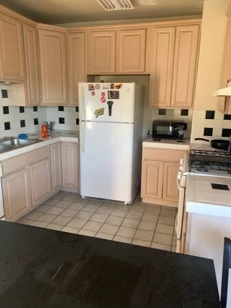 Kitchens - 1902 Arizona Ave
