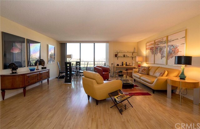 Building Photo - 24055 Paseo Del Lago St