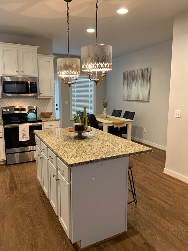 Building Photo - Northern Village @ Ross Park