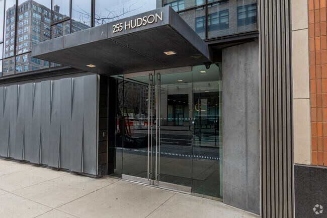 Building Photo - 255 Hudson St