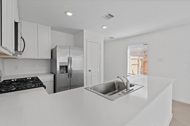 Building Photo - 28731 Texas Plns Dr