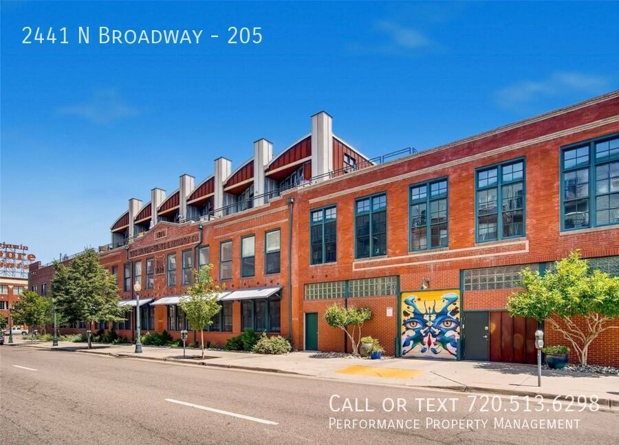 Foto principal - 1-Bedroom Loft in Silver State Lofts – Pri...