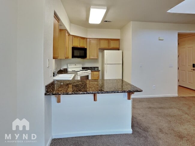 Building Photo - 9175 Brown Eagle Ct