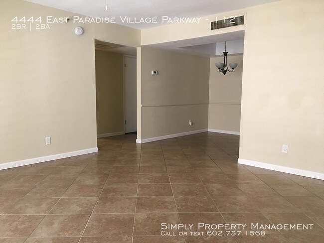 Foto del edificio - 4444 E Paradise Village Pkwy N