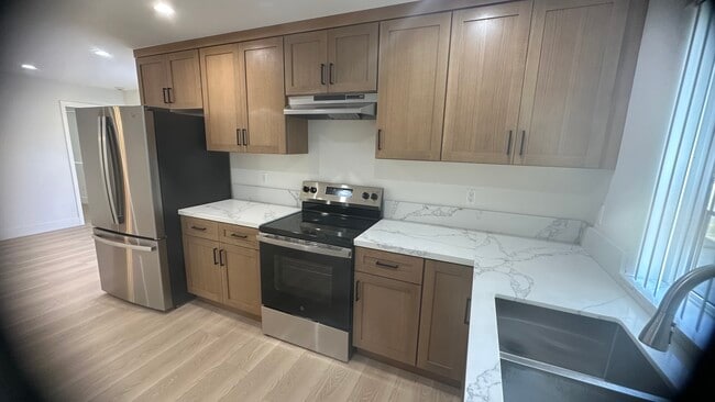 Building Photo - Reddy Properties Gardena # 2