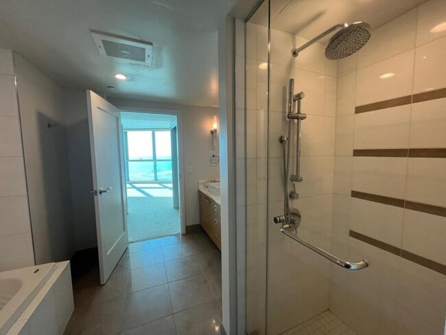 Foto del edificio - 1177 Queen St. #4404