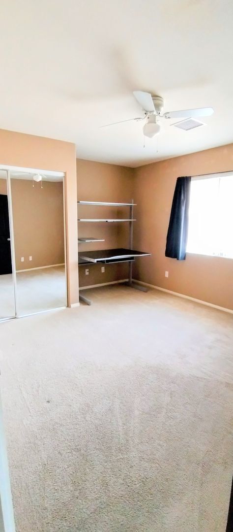 Foto del edificio - Luxury Living at its Finest: Spacious 3BR/...