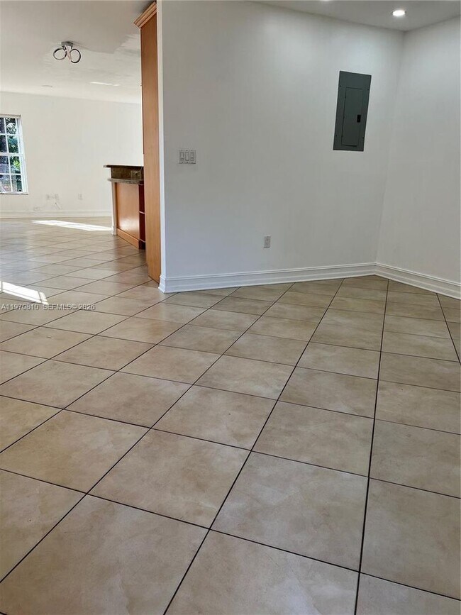 Foto del edificio - 158 SW 96th Ct