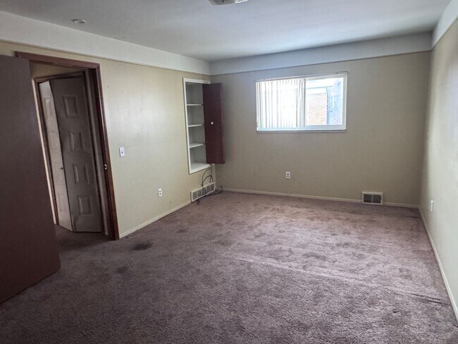Foto del edificio - 16431 E 10 Mile Rd
