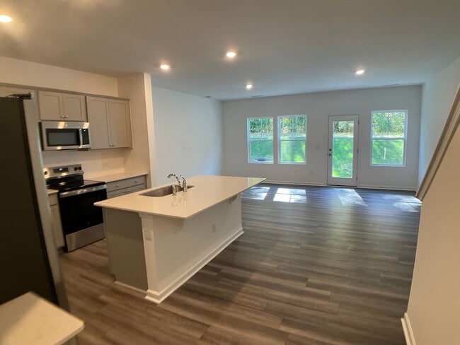 Building Photo - Brand New Townhome in Lawson Townes, Haw R...