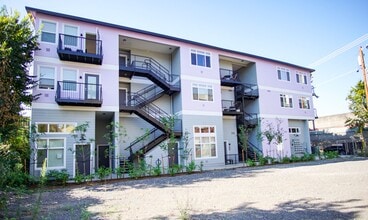 Building Photo - 2320 N Vancouver Ave