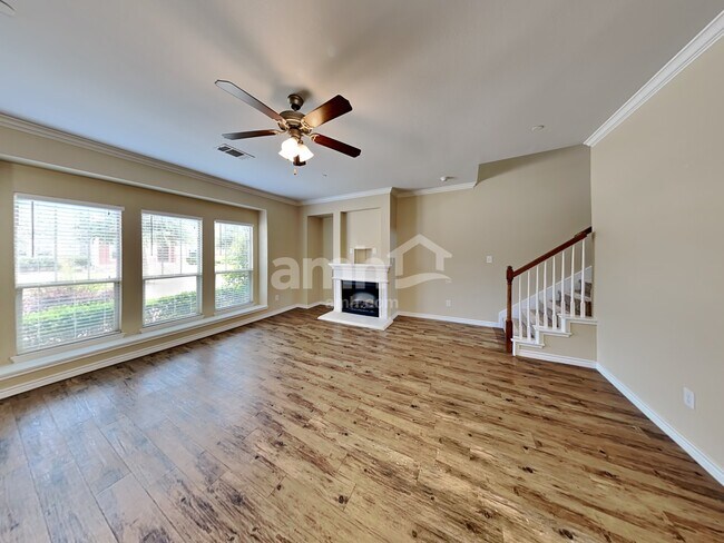 Foto del edificio - 5400 Galante Ln