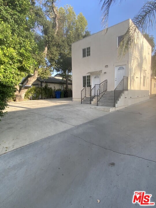 Building Photo - 8448 Fenwick St