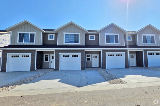 Building Photo - Cloverfield Townhomes