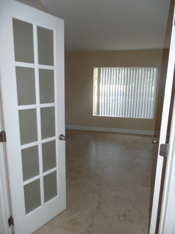 Building Photo - 2485 NW 33rd St