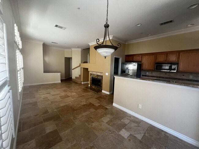 Foto del edificio - Private Patio & Sunset Views in a Gated 4S Ranch Townhome