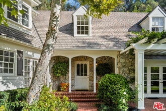 Building Photo - 10521 Rocca Pl