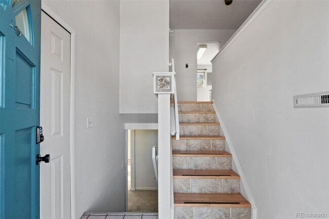 Building Photo - 1438 Laurette Dr