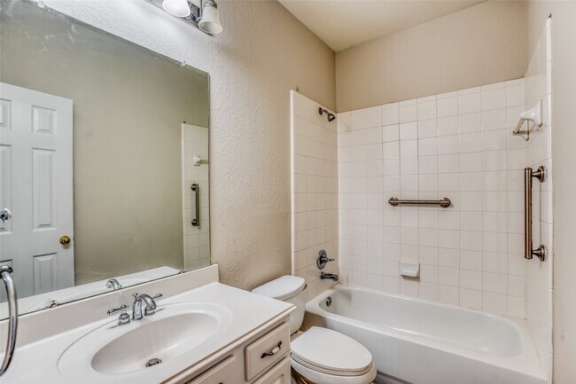 Foto del edificio - 21615 Balsam Brook Ln