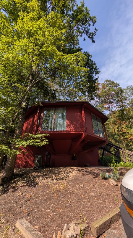 Primary Photo - 114 Topsider Dr