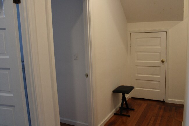 Building Photo - 214 Funston Ave