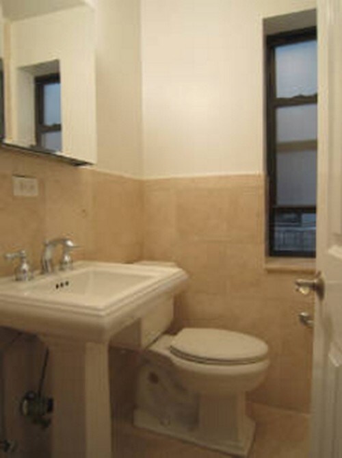 Building Photo - 223 W 23rd St