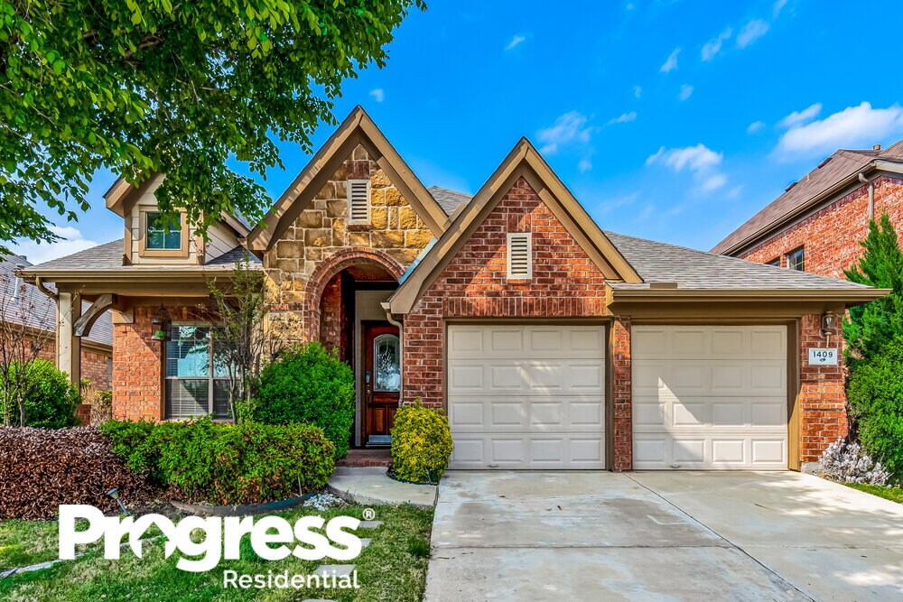 1409 Mockingbird Dr, Aubrey, TX 76227 House for Rent in Aubrey, TX