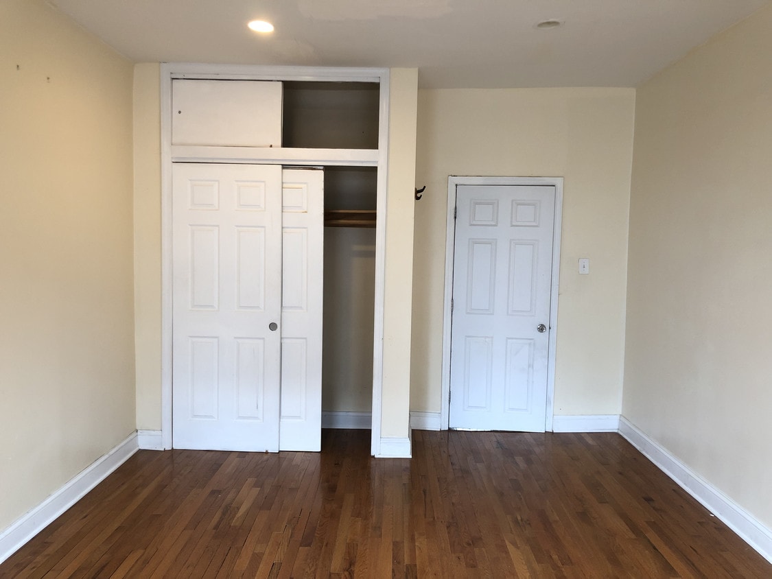 Bedroom - 1309 Lincoln Pl