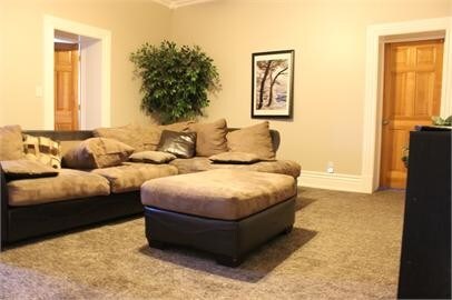 Building Photo - 825 E 12500 S