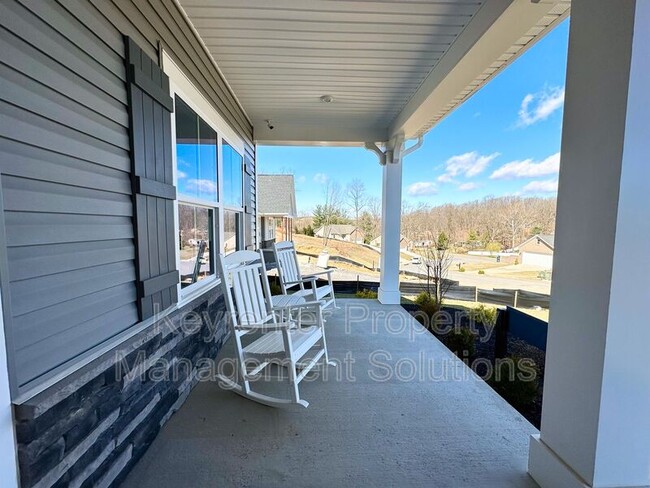 Photo - 2745 Dorval Rd House