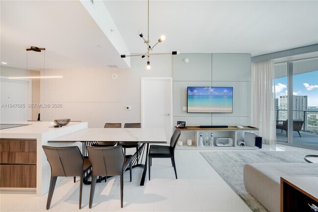 Foto del edificio - 851 NE 1st Ave