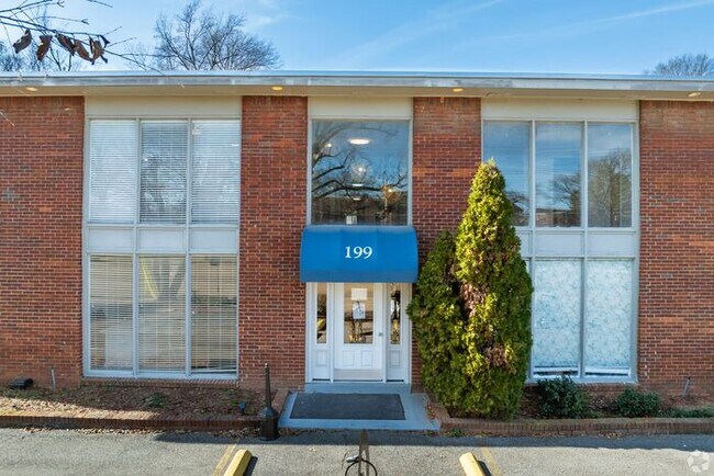 Foto del edificio - One Month Free: Must qualify and move in by 3/15/26