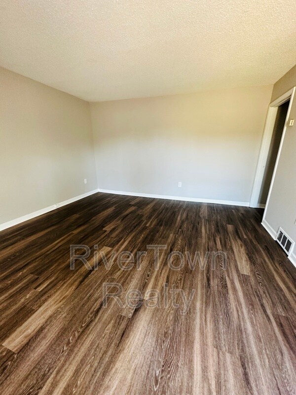 Foto del edificio - 2864 Whitney Ave