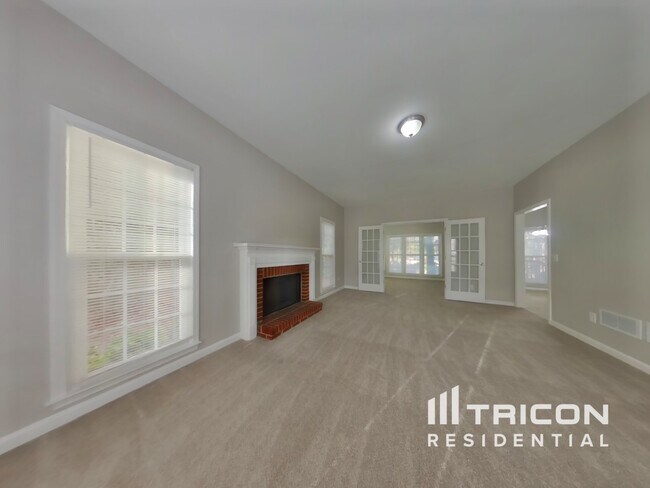 Building Photo - 1210 Scandrett Overlook NW